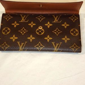 AUTHENTIC LV Sarah Tresor vintage wallet